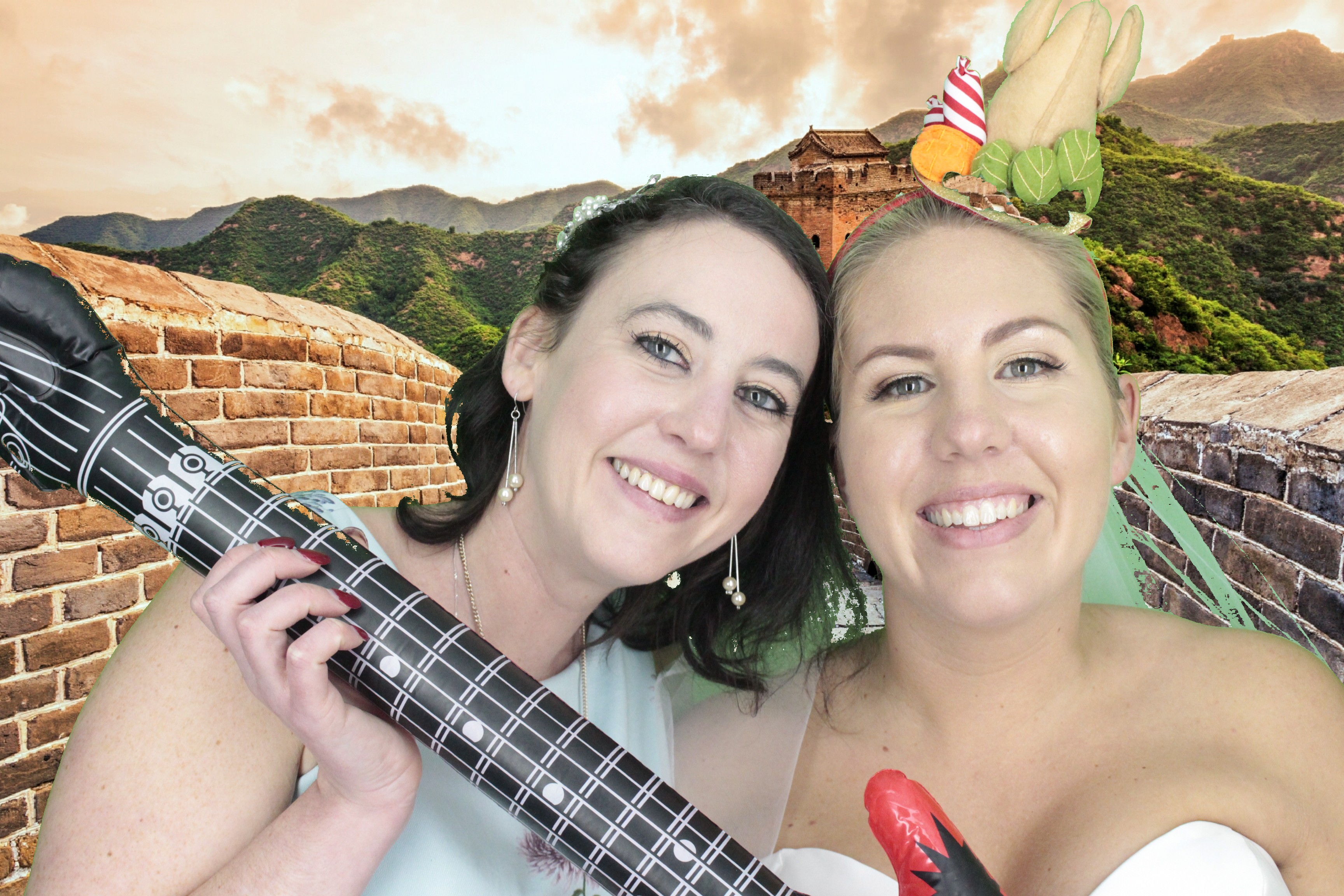 Chris & China's Wedding | View more photos from the event at gallery.myphotoboothexperience.co.uk/u/MyPhotoBoothExperienceLtd/Chris-Chinas-Wedding